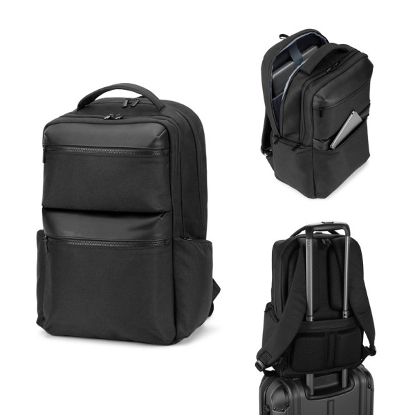 COPENHAGEN. Zaino in twill riciclato idrorepellente con due ampie tasche anteriori da 17'3