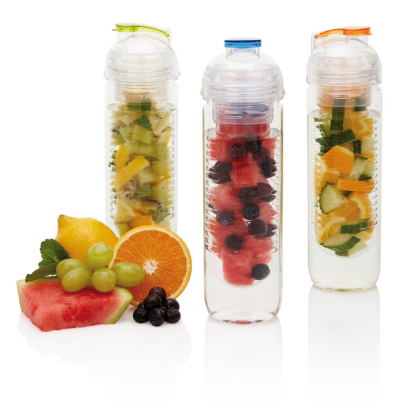 Bottiglia con infusore