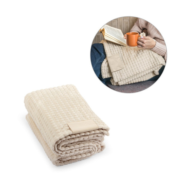 CELINE. Coperta in poliestere riciclato (100% rPET) con dettaglio cucito per la personalizzazione